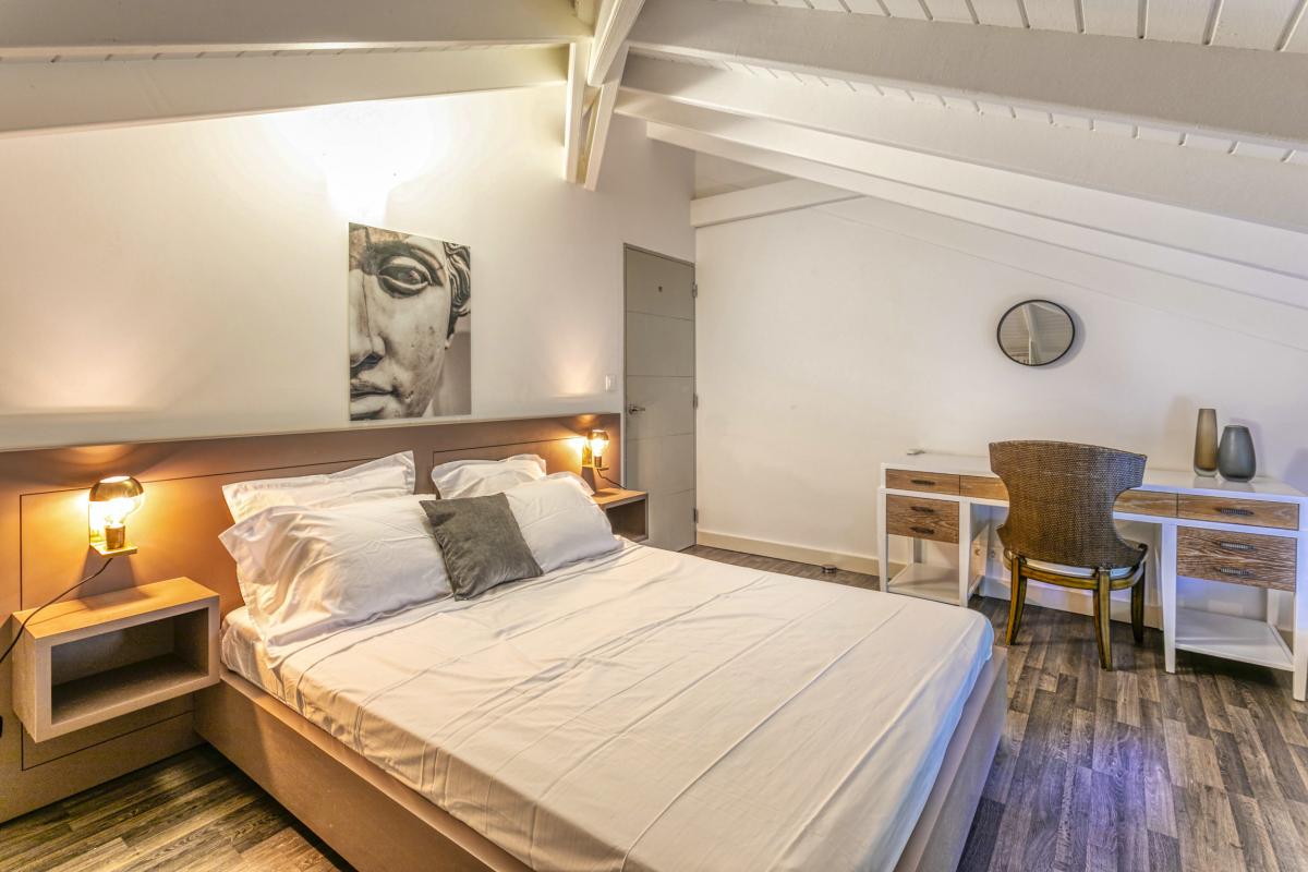 Location villa Saint Martin Mont Vernon - 6 chambres 14 personnes piscine vue mer salle de sport solarium terrain de pétanque (25)